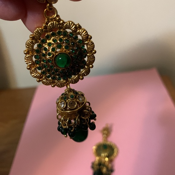 Beautiful earrings - Picture 4 of 4